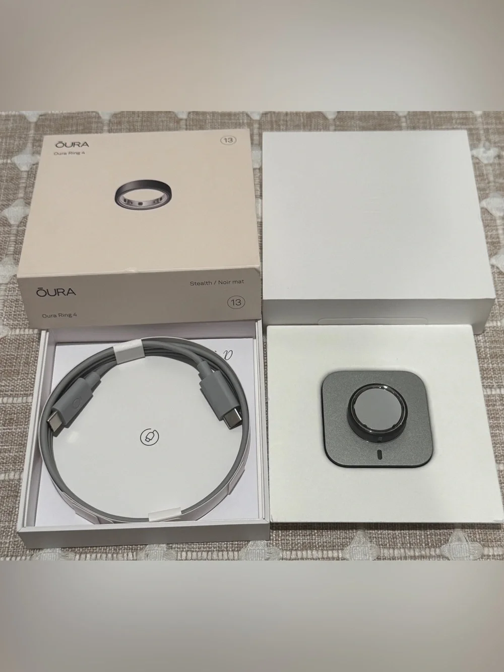 Oura Ring Gen 4 Stealth/ Noir Sz. 13 and 14